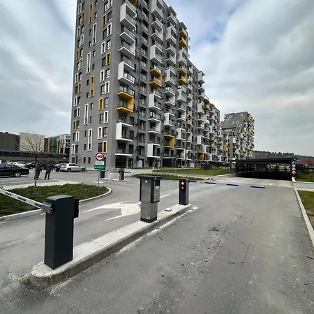 Lägenhet East Gate Cozy Skopje